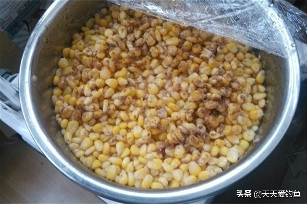 野钓玉米饵料制作方法及配方（制作鲜嫩玉米饵料的三种方法）-第3张图片