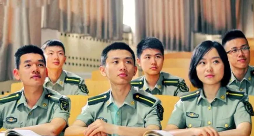 中国最好的军校有哪几所（军校大学前十名录取分数线多少）-第7张图片
