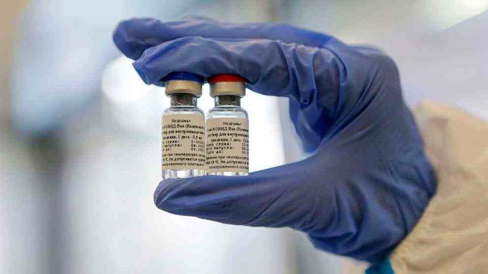 俄开始生产第二种新冠疫苗-为什么俄罗斯新冠疫苗比中国快-第2张图片