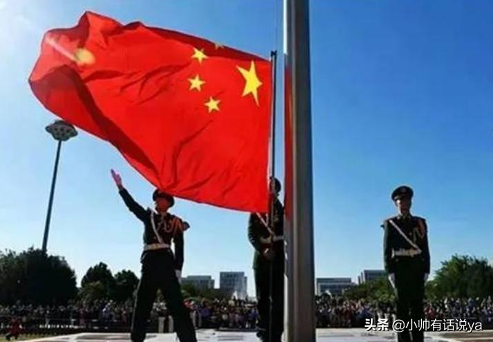 天安人民广场的旗杆多高（天安门国旗为什么升到28.3米）-第1张图片