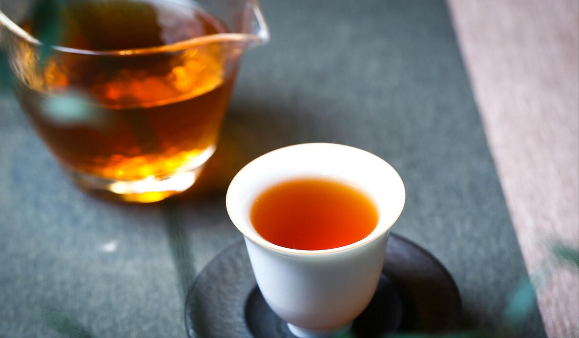红茶的保质期是多久（红茶放多久就会过期，应怎么储存）-第1张图片