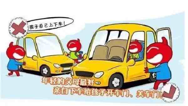 女童马路往返跑10次被撞-交警：撞的无责任-第3张图片