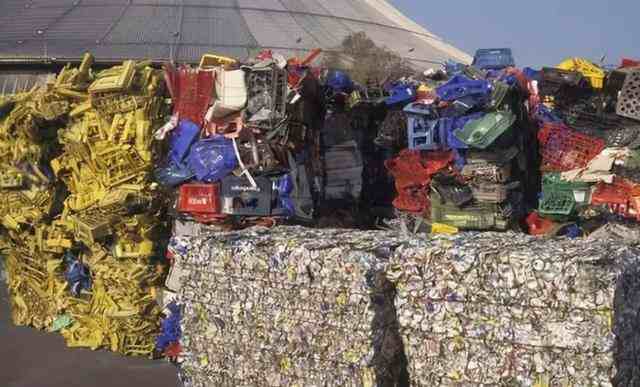 斯里兰卡退还英国数百吨有害垃圾-斯里兰卡退英国垃圾-第2张图片