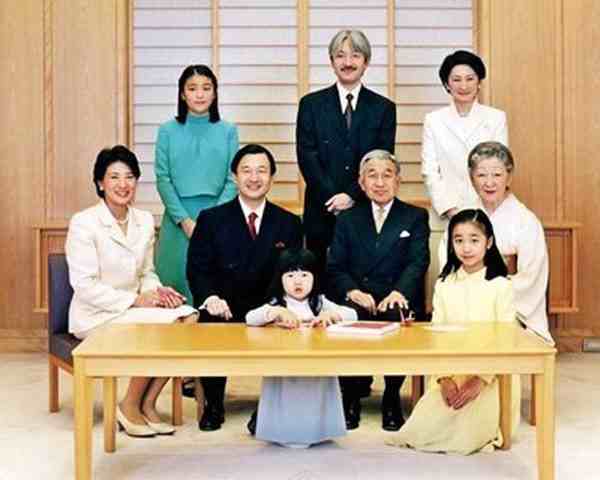 日本皇宫宣告第一皇位继承人-日本皇位是怎么继承的-第3张图片