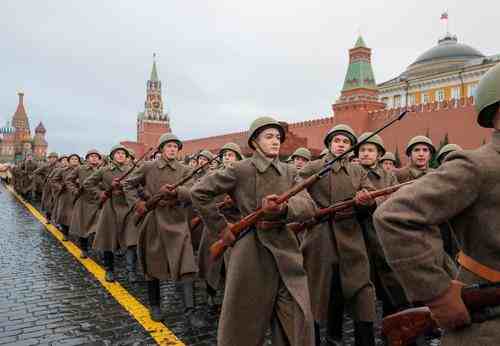 俄罗斯取消11月7日红场阅兵-俄罗斯疫情最新消息-第3张图片