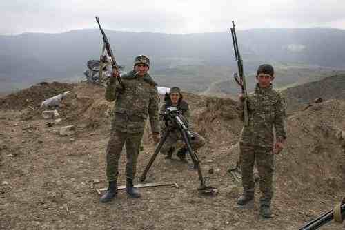 亚美尼亚总理夫人准备参战-亚美尼亚和阿塞拜疆为什么打仗-第1张图片