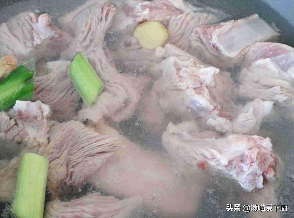 排骨怎么做（煮猪肉炖排骨）-第11张图片