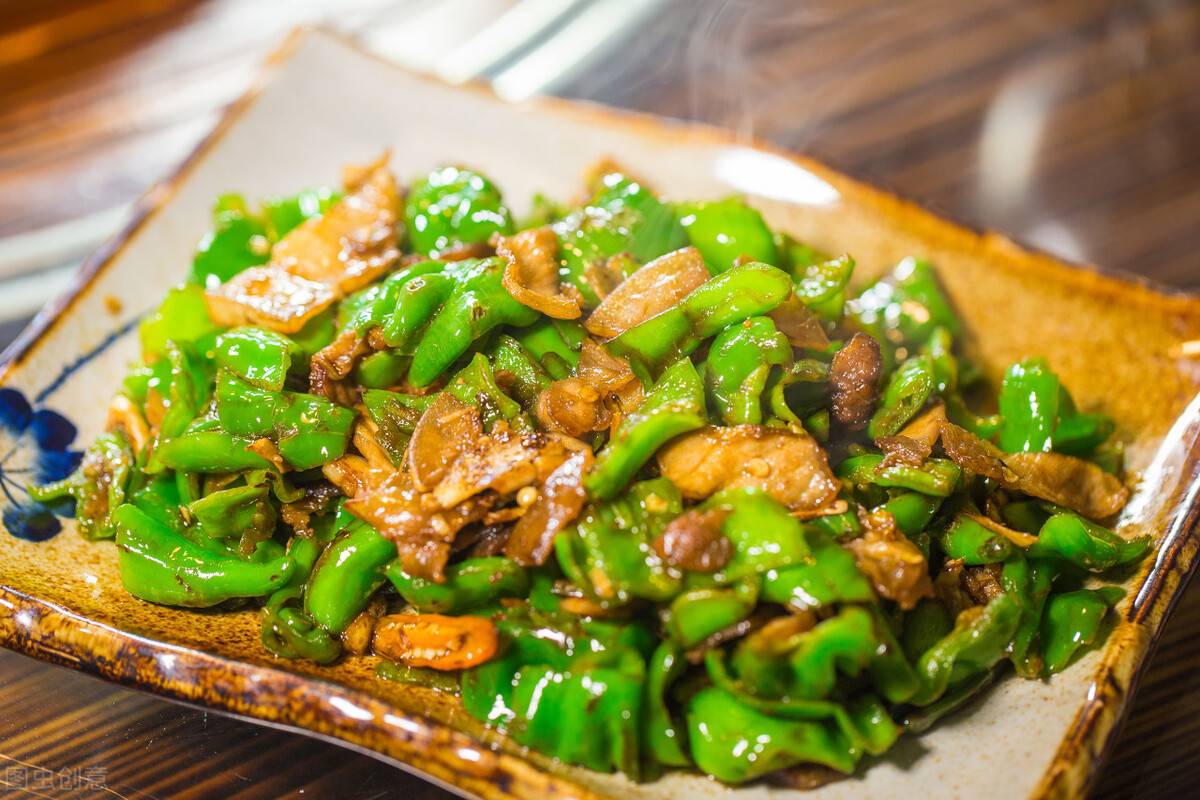 大辣椒炒肉的做法!(湖南名菜辣椒炒肉!)-第8张图片 大辣椒炒肉的做法!(湖南名菜辣椒炒肉!)-第8张图片