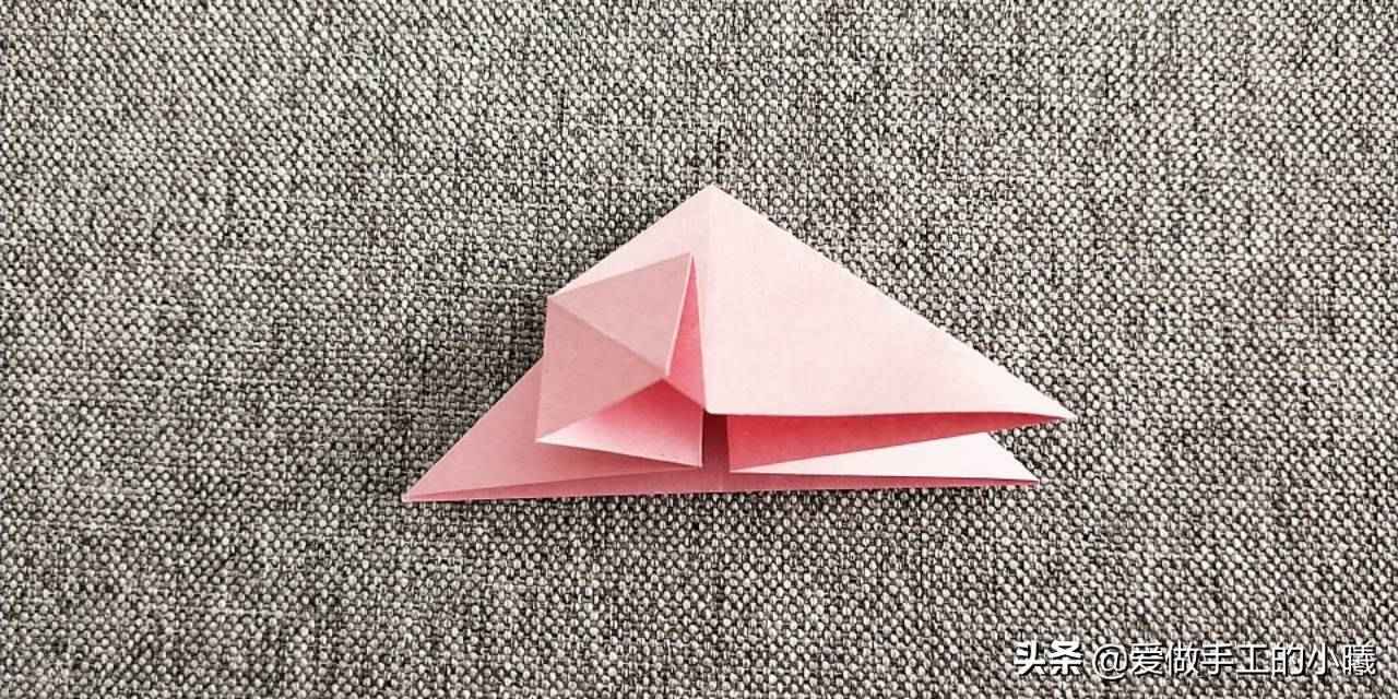 最最简单的玫瑰花折法（最简单的玫瑰花折纸教程）-第10张图片