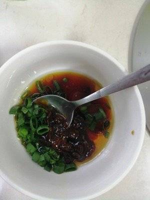 皮蛋豆腐的做法（美味超下饭皮蛋豆腐）-第6张图片