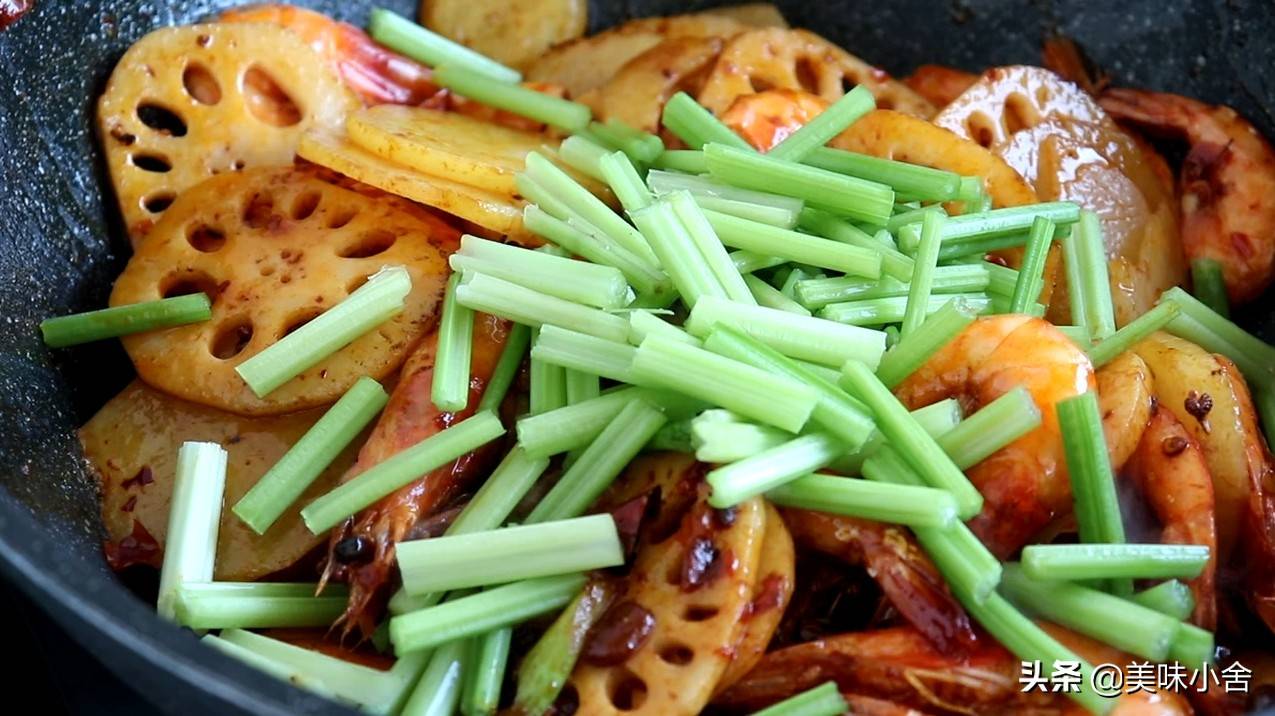 干锅虾的做法（正宗的干锅虾是这样做的）-第10张图片
