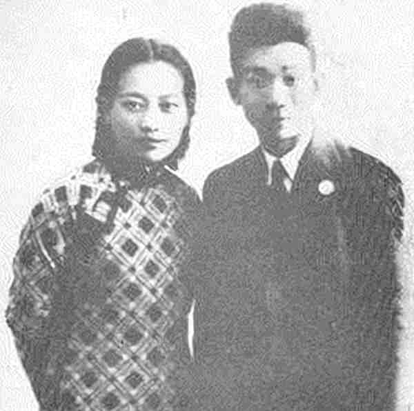 郁达夫简介(民国四大才子郁达夫简介)-第10张图片 郁达夫简介(民国四大才子郁达夫简介)-第10张图片