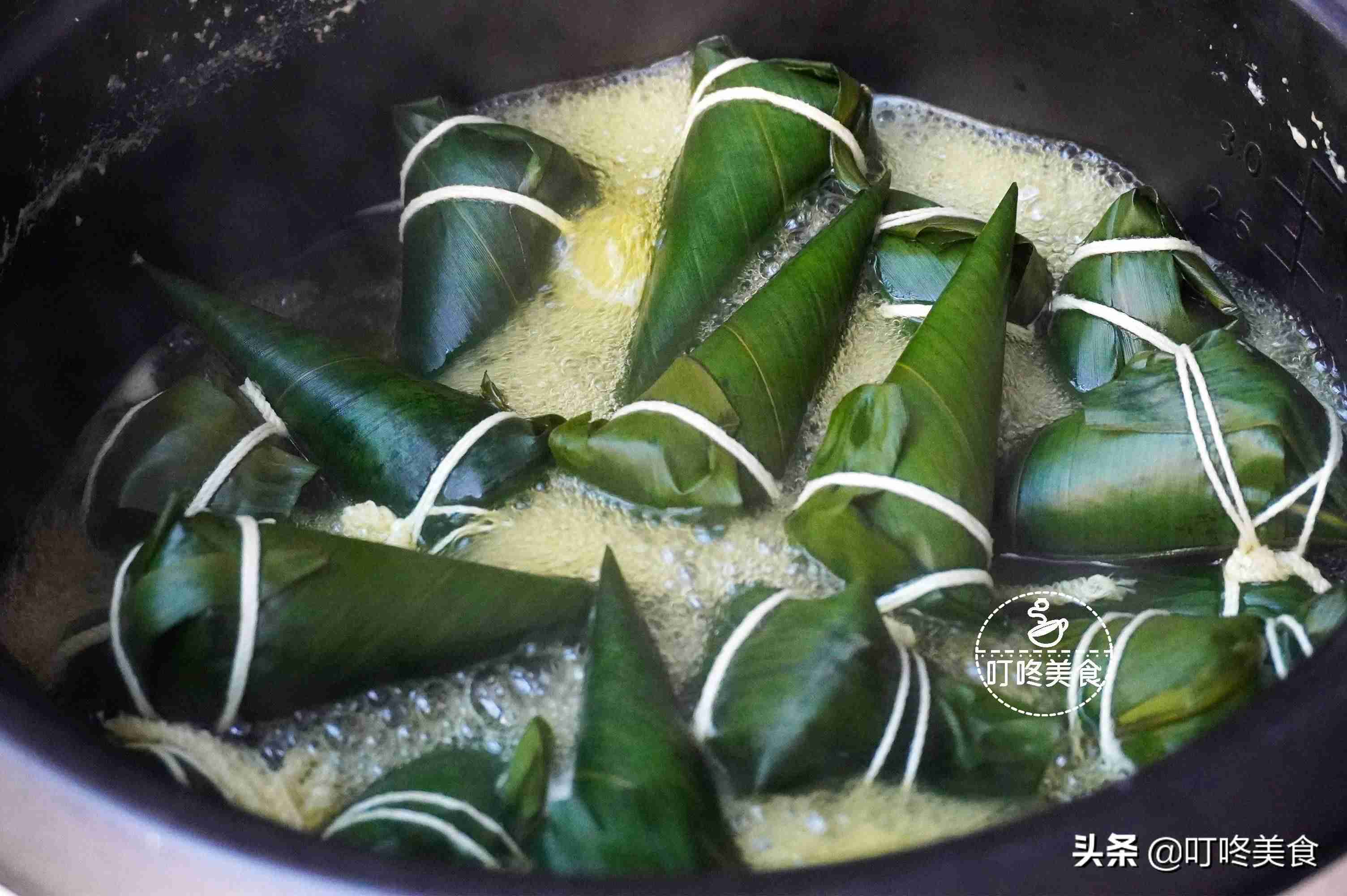 怎么做粽子（碱水粽最简单的做法）-第9张图片