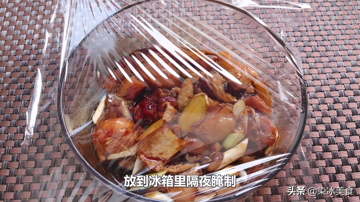 鲜肉棕子（鲜肉粽子怎么腌制？）-第8张图片