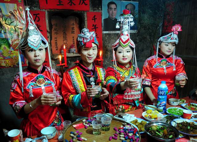 少数名族(56个民族的故事)-第80张图片 少数名族(56个民族的故事)-第80张图片