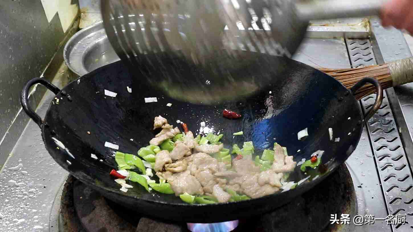 青椒炒肉的做法（青椒炒肉片怎样做）-第13张图片