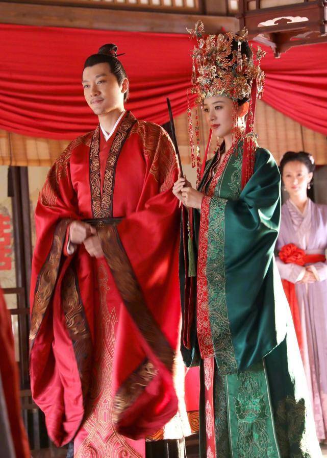 冯绍峰个人资料(影视圈里的多功能演员-冯绍峰)-第7张图片 冯绍峰个人资料(影视圈里的多功能演员-冯绍峰)-第7张图片