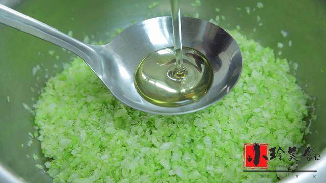 饺子馅的做法（调白菜猪肉馅）-第4张图片