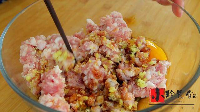 饺子馅的做法（调白菜猪肉馅）-第8张图片