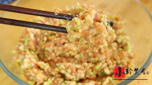 饺子馅的做法（调白菜猪肉馅）-第10张图片