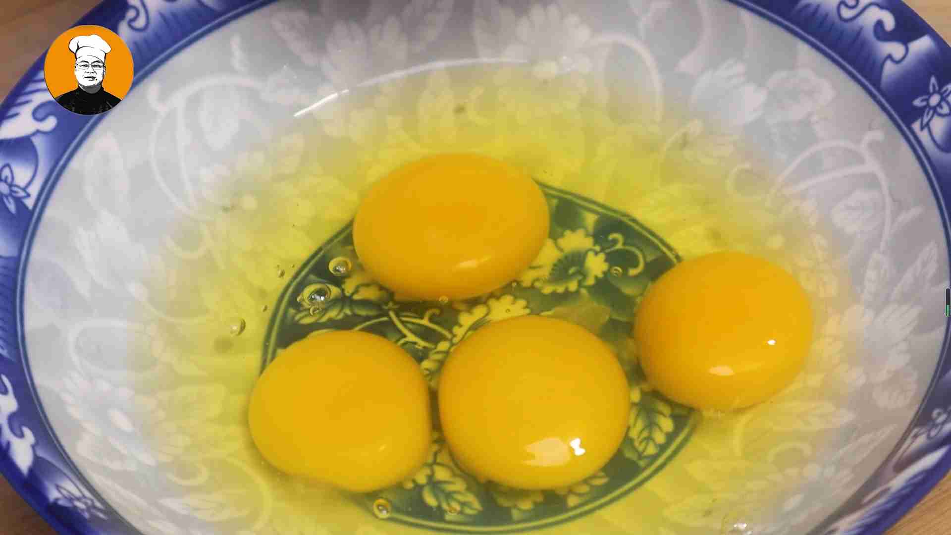 蛋炒饭的制作方法（蛋炒饭到底先炒蛋还是先炒饭）-第4张图片
