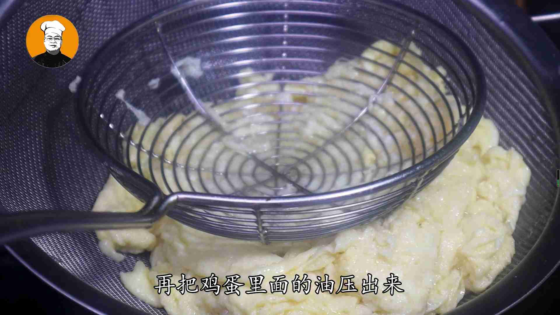 蛋炒饭的制作方法（蛋炒饭到底先炒蛋还是先炒饭）-第5张图片