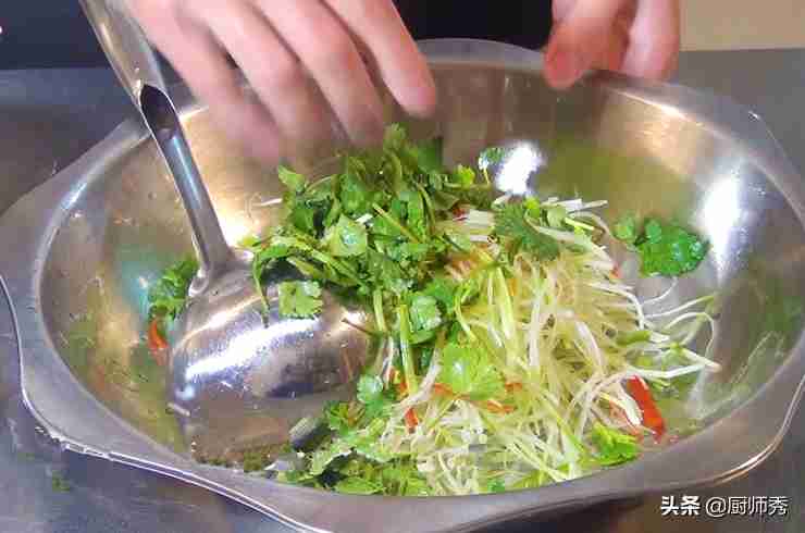 青萝卜的做法（大厨教你青萝卜的最佳吃法）-第5张图片