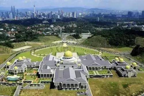 文莱旅游(关于文莱的几十个冷知识)-第8张图片 文莱旅游(关于文莱的几十个冷知识)-第8张图片