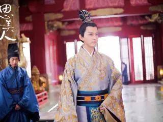 屈原是哪个国家的?(屈原简介与历史典故)-第8张图片 屈原是哪个国家的?(屈原简介与历史典故)-第8张图片