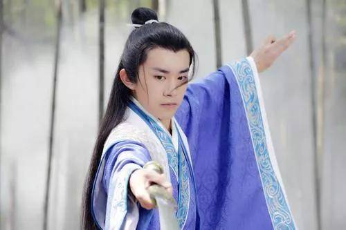 屈原是哪个国家的?(屈原简介与历史典故)-第9张图片 屈原是哪个国家的?(屈原简介与历史典故)-第9张图片