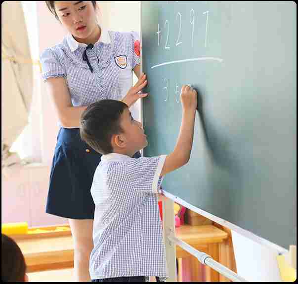 大班上学期幼儿评语（幼儿园期末评语怎么写？）-第14张图片