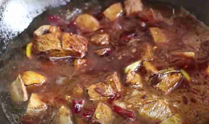 土豆炖牛肉!(土豆炖牛肉的做法)-第12张图片 土豆炖牛肉!(土豆炖牛肉的做法)-第12张图片
