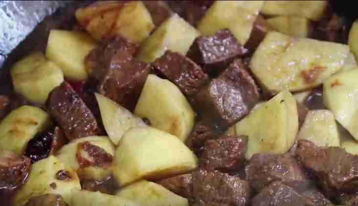 土豆炖牛肉!(土豆炖牛肉的做法)-第13张图片 土豆炖牛肉!(土豆炖牛肉的做法)-第13张图片