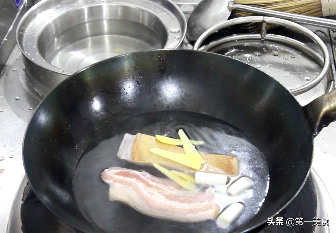 蒜泥白肉的做法（蒜蓉白肉怎么做）-第5张图片