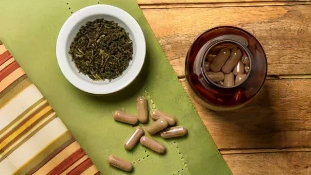 喝绿茶减肥吗(关于绿茶减肥的真相)-第1张图片 喝绿茶减肥吗(关于绿茶减肥的真相)-第1张图片