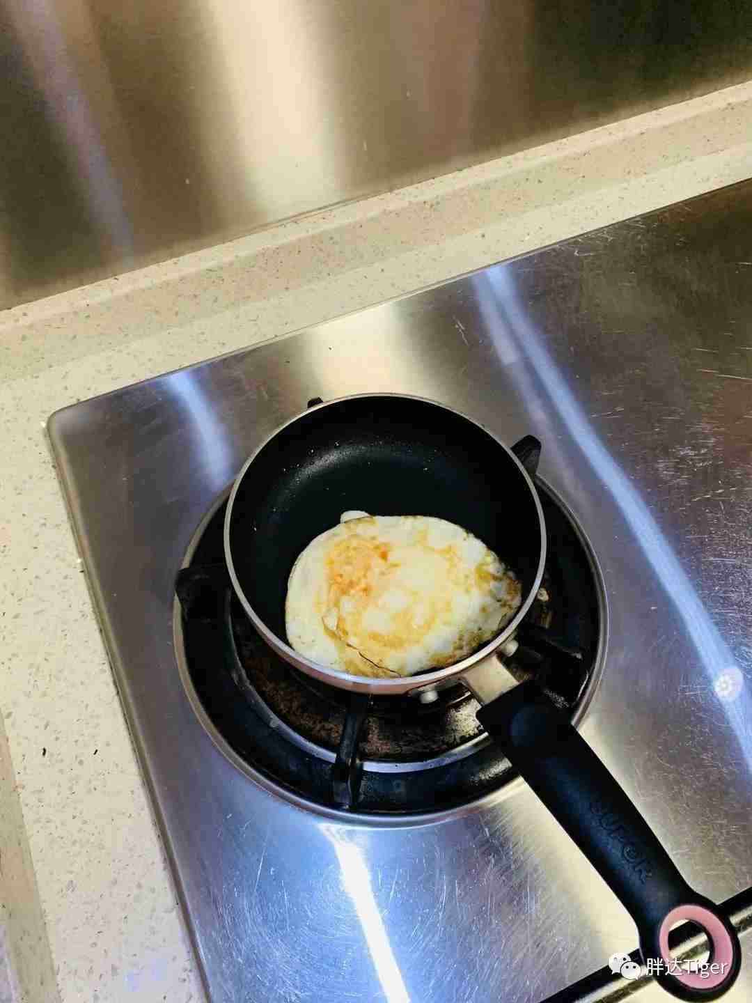 汉堡怎么做（美味又营养的汉堡包怎么做？）-第7张图片