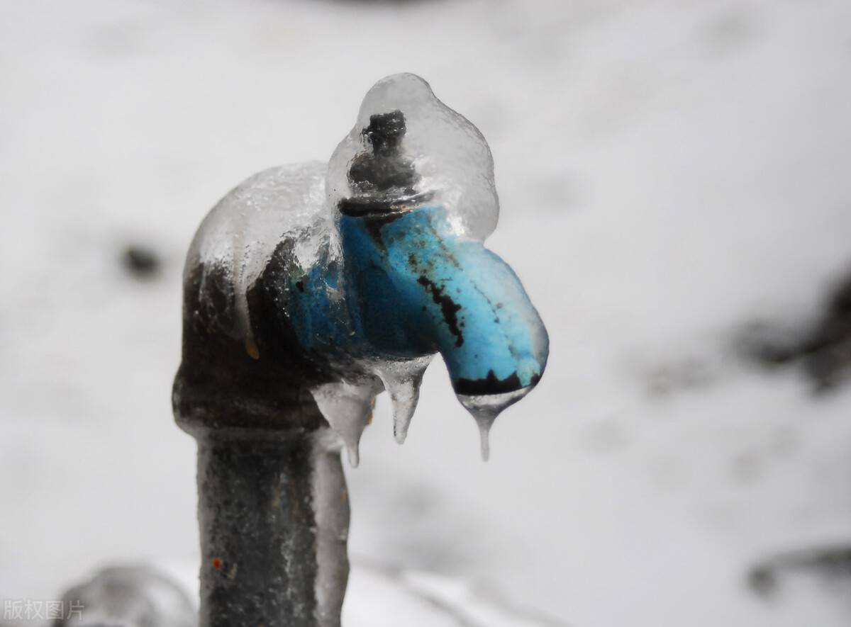 水管冻了怎么快速化了（水管冻住了怎么快速解冻？）-第1张图片