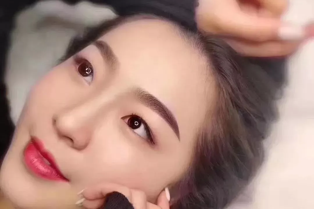 半永久纹身多久可以消(纹身分永久和半永久吗)-第8张图片 半永久纹身多久可以消(纹身分永久和半永久吗)-第8张图片