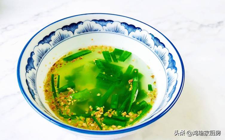 抄手煮多久(冻抄手能储存多久)-第5张图片 抄手煮多久(冻抄手能储存多久)-第5张图片