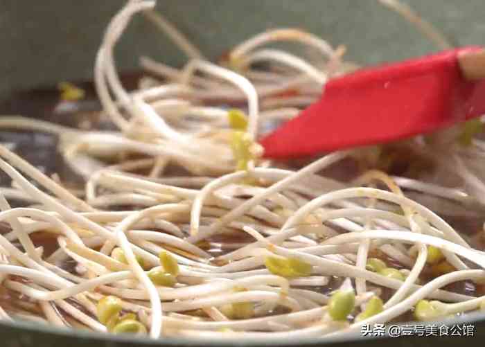 鸡胸肉煮多久(鸡胸肉水煮多久可以吃)-第7张图片 鸡胸肉煮多久(鸡胸肉水煮多久可以吃)-第7张图片