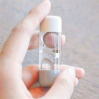 美瞳护理液多久换一次(美瞳护理液用完了应急)-第3张图片 美瞳护理液多久换一次(美瞳护理液用完了应急)-第3张图片