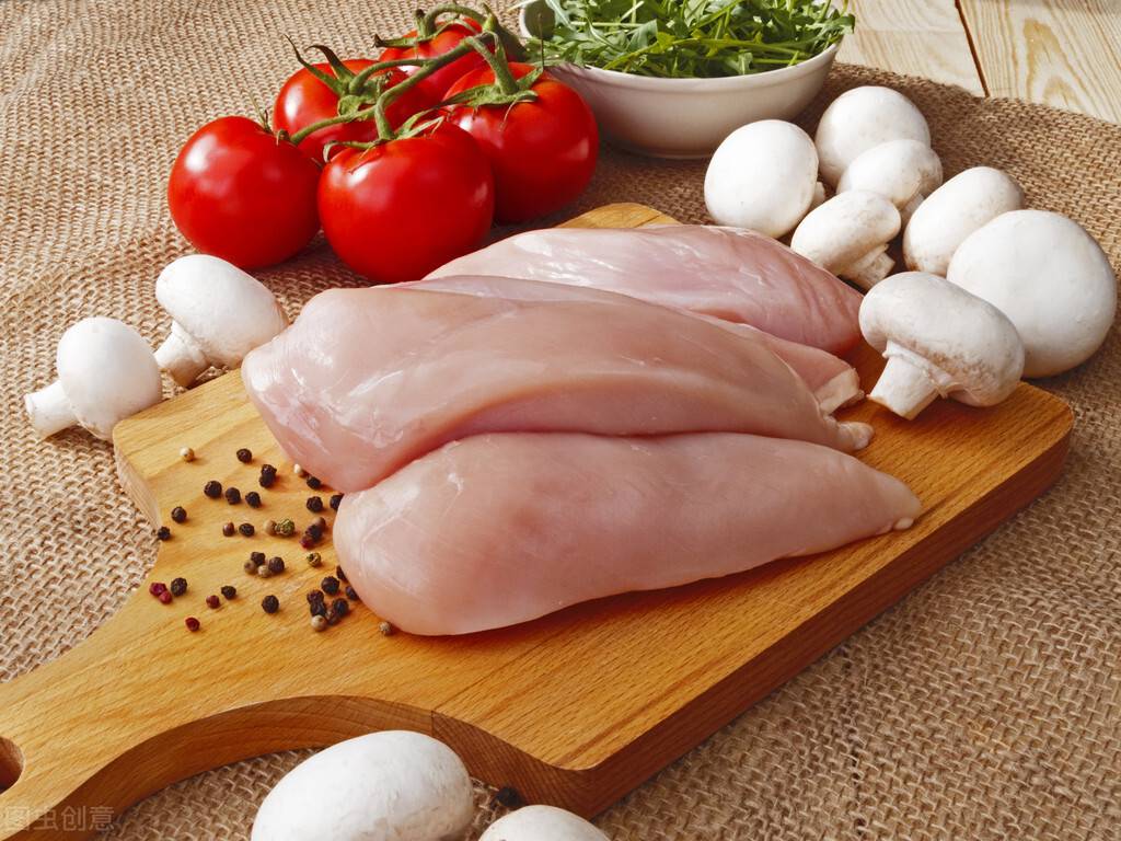鸡胸肉煮多久能熟(水煮鸡胸肉的做法)-第8张图片