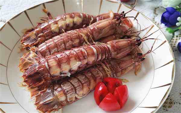 皮皮虾的吃法（皮皮虾最简单美味的吃法）-第1张图片