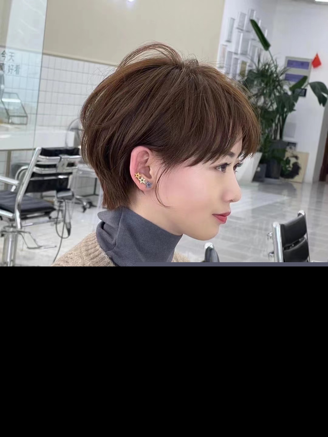 纹理烫烫发要烫多久（适合短发女生的纹理烫发型介绍）-第3张图片