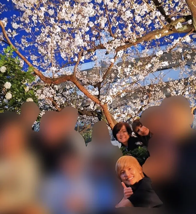 安倍昭惠遭遇车祸:逛夜店、酗酒、追星,日本前第一夫人是个狠人-第32张图片 安倍昭惠遭遇车祸:逛夜店、酗酒、追星,日本前第一夫人是个狠人-第32张图片