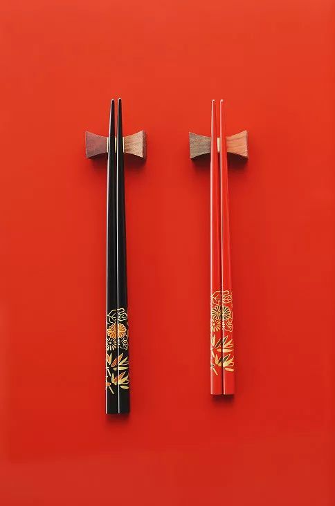 筷子长度一般多少厘米（标准筷子的长度是多少厘米）-第1张图片