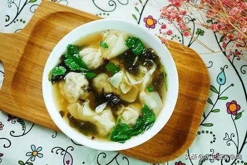 吃饺子的寓意和象征（冬至日吃饺子的含义和由来是什么）-第4张图片