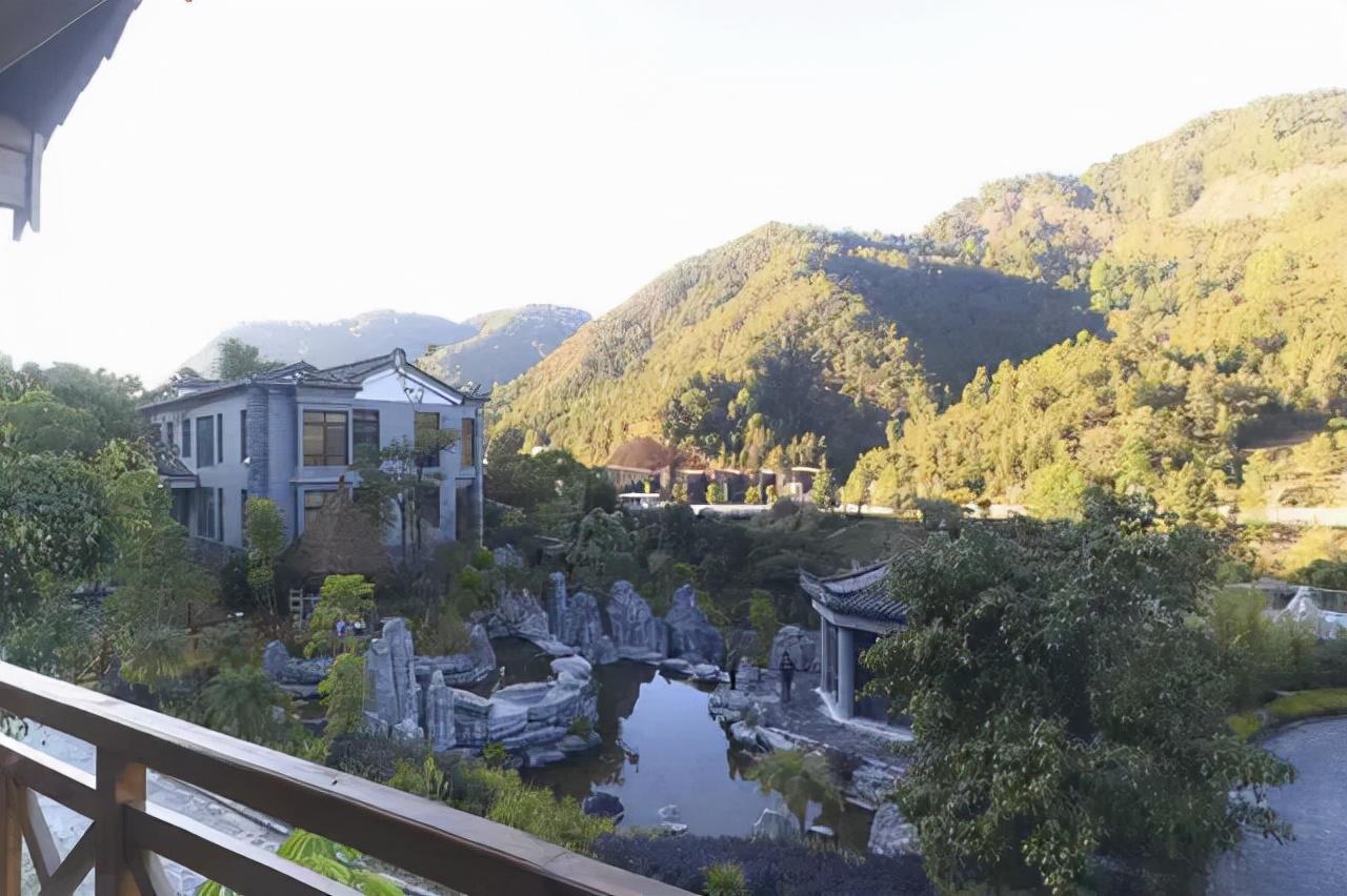 温泉哪里最好(国内泡温泉最好的地方)-第1张图片 温泉哪里最好(国内泡温泉最好的地方)-第1张图片