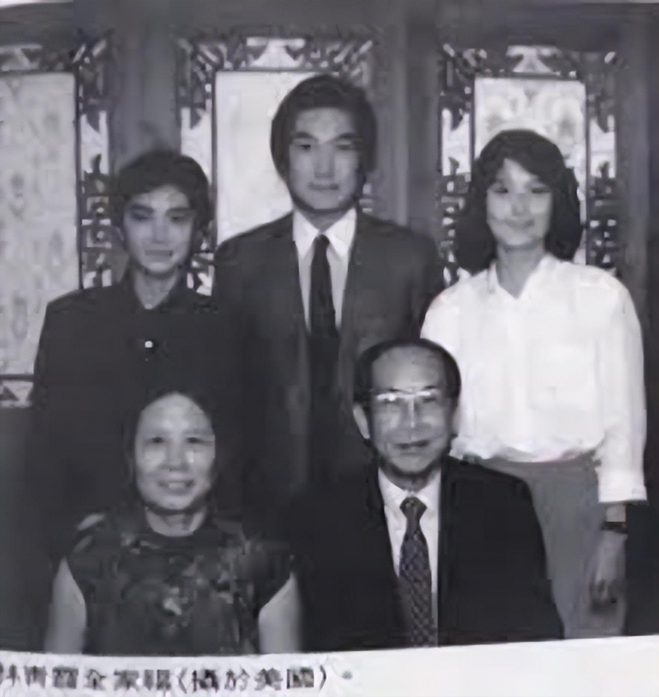 1990年林青霞与河南农村的亲姐相认,对方一贫如洗,却拒绝她帮助-第15张图片 1990年林青霞与河南农村的亲姐相认,对方一贫如洗,却拒绝她帮助-第15张图片
