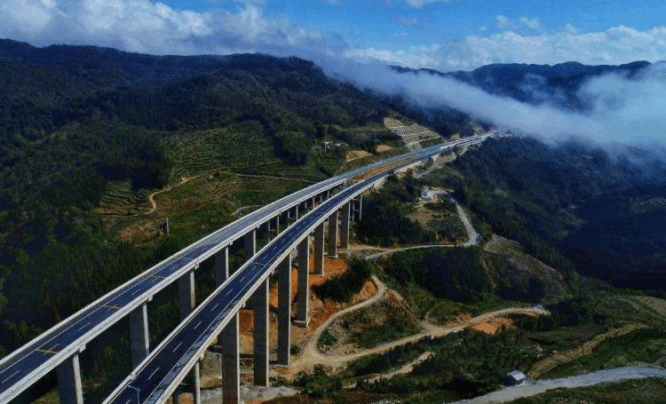 最新高速免费时间表出炉(高速公路节假日免费时间)-第3张图片